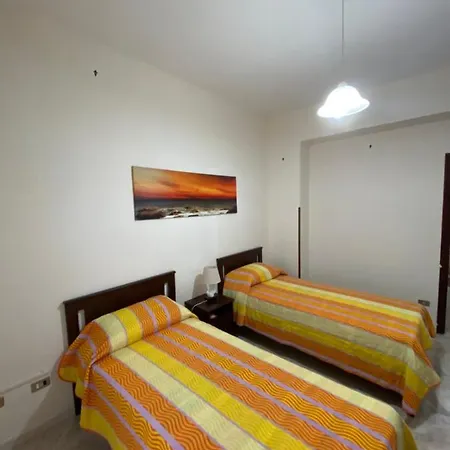 Near Storic Center 特罗佩阿