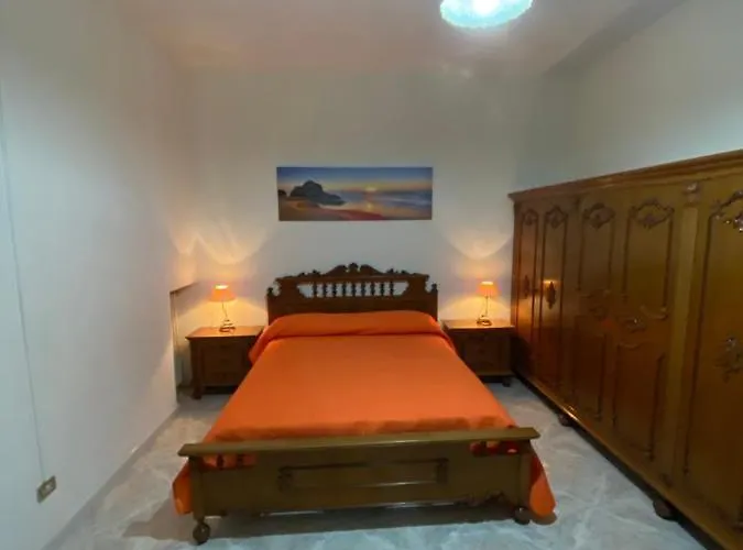 Near Storic Center *