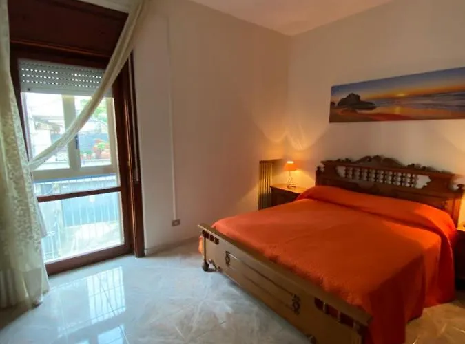 Near Storic Center * Tropea