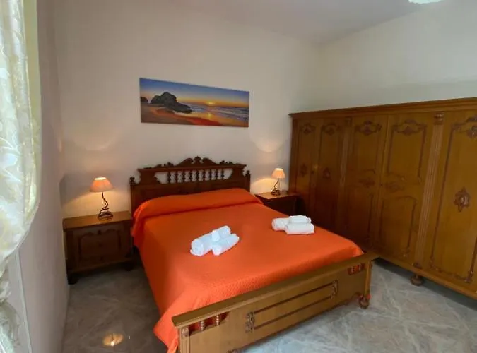 Near Storic Center 度假居 *