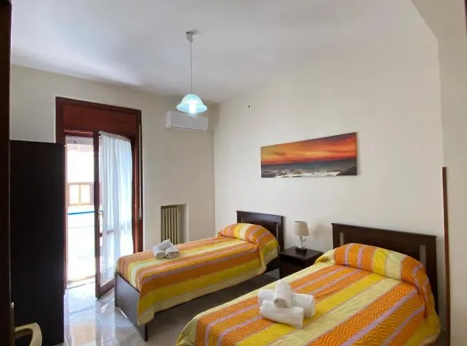 Near Storic Center * 特罗佩阿